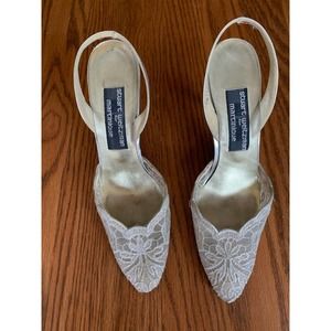 Stuart Weltzman for Martinique Vintage Heel US 9.5 Silver shoe